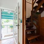 Ca Du Pescou Charmantes Dachgeschoss In By Interhome